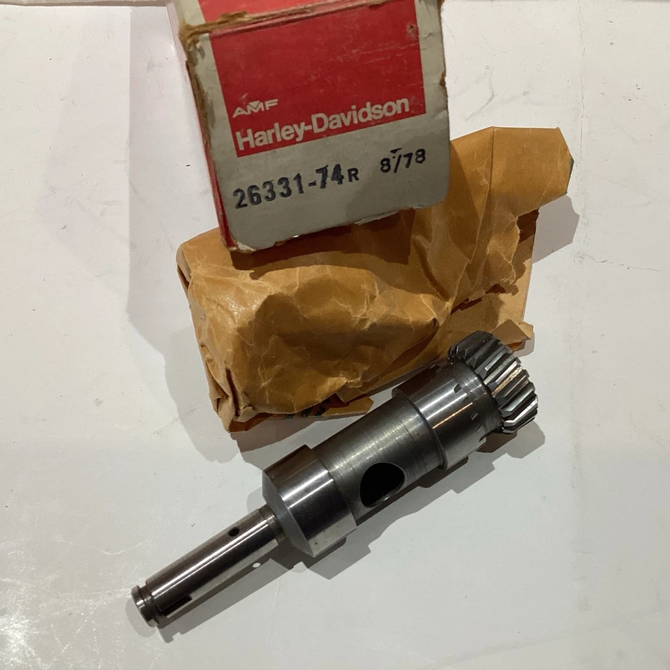 Bomba de aceite Harley-Davidson XR750 Breather Drive Gear NOS 26331-74R Foto 1 de 4