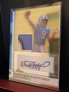 Topps Matthew Stafford Autographed Football Sports Trading Cards 