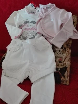 completo bimba 4 pezzi  nuovo taglia 12 mesi - Immagine 1 di 4