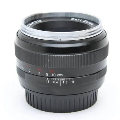 Carl Zeiss Planar T* 50mm F/1.4 ZE (for Canon EF mount) #234 - Image 1 of 4