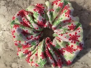 Snowflake Red Green SCRUNCHIE Christmas HAIR ELASTIC stocking stuffer holiday - Picture 1 of 1
