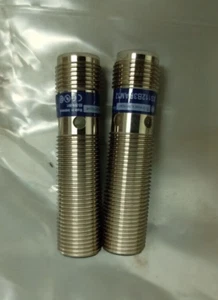 Pair of Telemecanique Inductive Sensors (XS112B3PAM12) - Picture 1 of 5