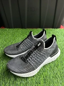Nike React Phantom Run Flyknit 2 "Oreo" nero/bianco CJ0280-002 donna taglia 9 - Foto 1 di 6