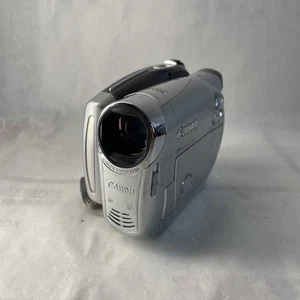 Canon DC220 Mini DVD Digital Camcorder Camera Silver - Tested & Working ! - Picture 1 of 9