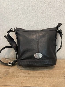 Vintage Fossil Maddox Bucket Bag Black Leather Crossbody Shoulder Bag EUC - Picture 1 of 13