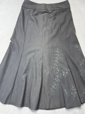 Sigrid Olsen Gray Embroidered A Line Skirt Floral Stitching SZ 6 Classic Chic - Image 1 of 4