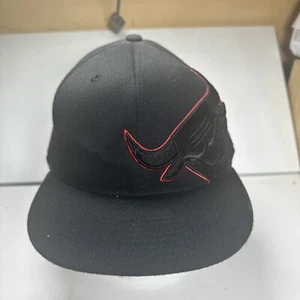 NBA Chicago Bulls Adidas Fitted Cap Hat 7 1/4 - 7 5/8 15% Wool - Picture 1 of 8