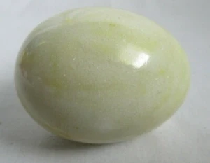 SOLID QUARTZ MULTI COLOR YELLOW MARBLE EGG - Picture 1 of 3