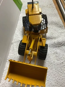 Baumaschine Komatsu Radlader WA 800 Modell 1:50 gebraucht/unbeschädigt von Joal - Bild 1 von 4