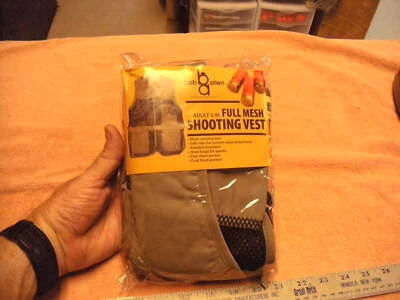 Bob Allen NEW in Pack Full Mesh Shooting Vest Tan Size S/M Hunting Shotgun - Image 1 of 4