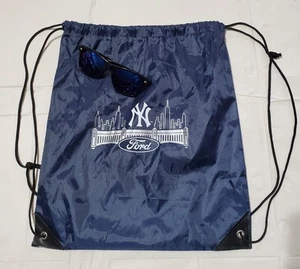 Bolso y gafas de sol con correa ajustable con cordón de los Yankees de Nueva York/Ford promocionales - Imagen 1 de 7
