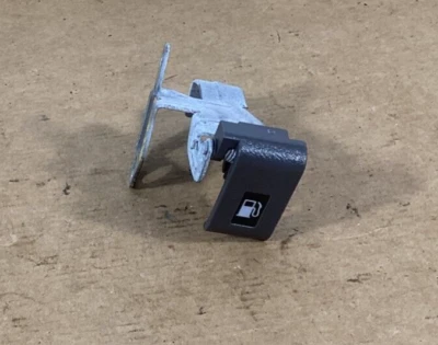 Honda Odyssey 2011-2017 abridor de combustible tapa puerta liberación manija palanca OEM. Foto 1 de 4