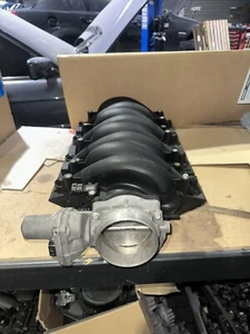 LS3 Intake Manifold With Throttle Body OEM 6.0 6.2 Corvette Camaro LS7 12602477 - Picture 1 of 7