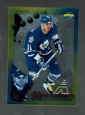 1994-95. Score. Gold Line. Punched.     Mike Gartner    #112