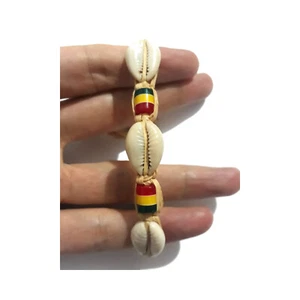 Bracelet With Natural Shell Pendant Cauri Wod3a On Rafia Cord Traditionnel Rasta - Picture 1 of 8