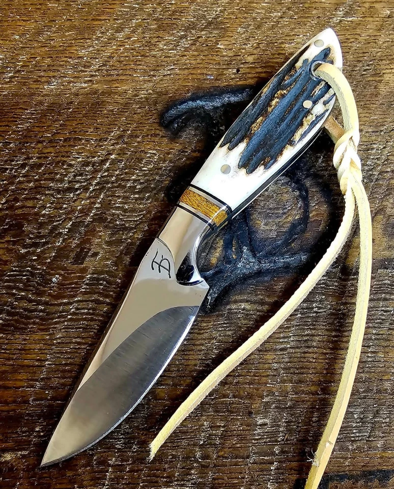 AK CUTLERY HANDMADE STAINLESS STEEL HUNTING KNIFE HANDLE STEEL GUARD AND STAG Foto 1 de 1