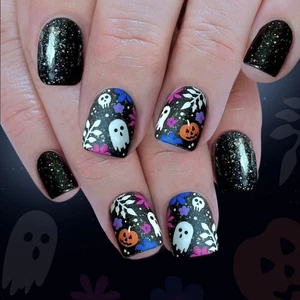 Halloween Party Pumpkin Flower Cobweb Spooky Faked Nail 24Pcs Not Need Tools - Picture 1 of 8