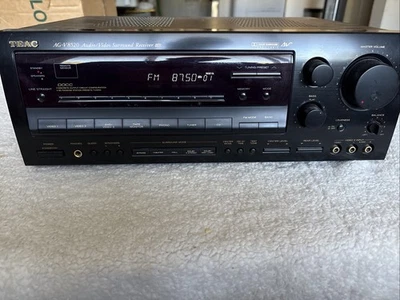 Receptor envolvente de audio/video TEAC AG-V8520 con Dolby Pro Logic Foto 1 de 4