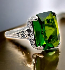 VINTAGE STYLE 9.5 CT. SIMULATED PERIDOT 925 SOLID STERLING SILVER RING 1756 - Picture 1 of 3