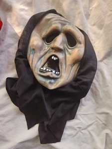 Máscara con capucha de Halloween tipo cara de fantasma - Imagen 1 de 5