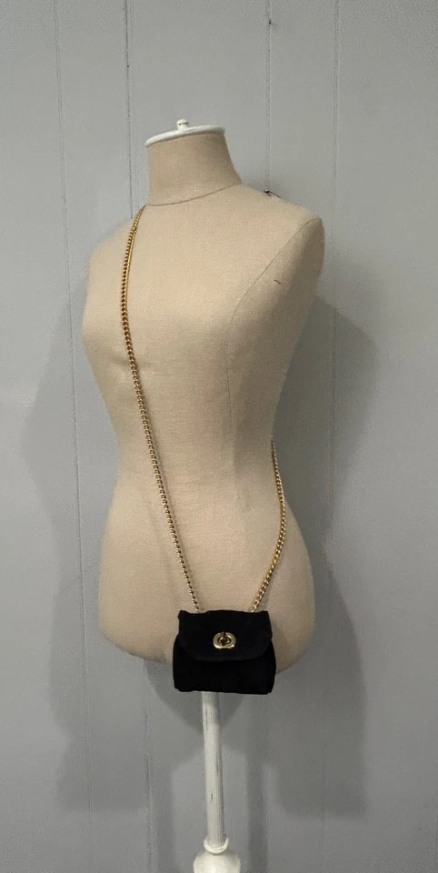 Bolso de Hombro Monedero Vintage Ann Taylor Acolchado Negro Gamuza Cadena Tono Dorado Foto 1 de 4