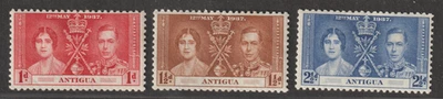 Antigua – 1937 Conjunto Coronation 11/2d–3d MH, goma original - Imagem 1 de 2