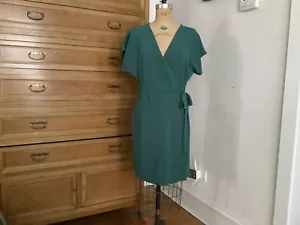 Bobeau Women's Size Large Green Short Sleeve Crepe V-Neck Wrap Mini Dress NWT - Picture 1 of 9