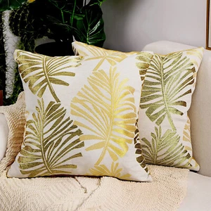 Cushion Covers Pack of 2 Decorative Velvet Throw with Invisible Zipper 45x45cm - Picture 1 of 5