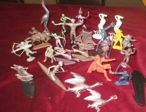 AMAZING GREEK PLASTIC FIGURES KLIN CLIN LOT OF 30 GREECE 1960's - Picture 1 of 9