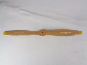 Master Airscrew RC Airplane Wood Propeller 18-6 Slightly used. - Photo 1/5