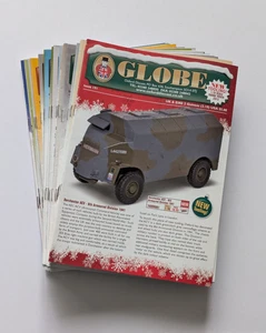 Lot x 32 Oxford Diecast Collectors Club Globe Magazines - Picture 1 of 4