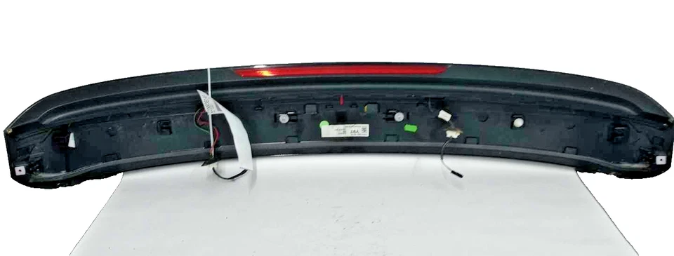 Alerón trasero Audi Q5 2009-17 sin equipamiento aspecto deportivo negro extendido Foto 1 de 4