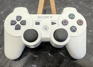 Sony PS3 Wireless Controller White Cream Dualshock 3 SIXAXIS CECHZC2 CECHZC2H - Picture 1 of 6