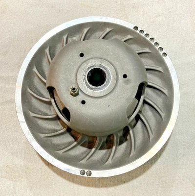 2013 Polaris IQ LXT 550 二级驱动离合器原始设备制造商 1322842 / 1322827 — 第 1/4 张图片