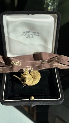Hermes Paris Squirrel Brooch 18k Yellow Gold - Image 1 of 4