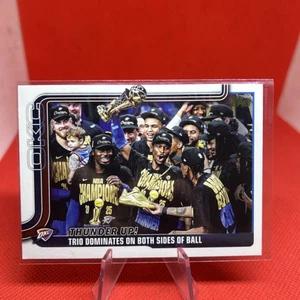 2025 Topps THUNDER UP Golden Mirror SSP Variation Oklahoma City Shai SGA Karte - Bild 1 von 2