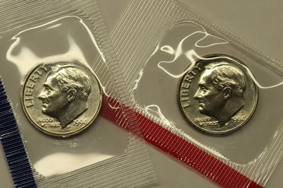 1994 P & D Uncirculated Roosevelt Dimes in Mint Cello, Free Shipping - Image 1 of 2