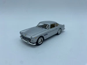 Modelo Auto Ferrari 250 GTE 2+2 Coupe 1962 Gris - Edicola - Escala 1:43 - Imagen 1 de 4