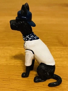 2005 Homies Dogpound Serie 1 - "Big Daddy Dane - 2" schwarzer Hund mit weißem Shirt - Bild 1 von 5