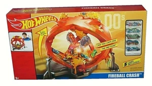Hot Wheels Throwback Fireball Crash Track Set Playset With 5 Cars FTC95 NEW - Picture 1 of 5