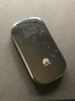 Huawei E587 Mobile 3G Modem - Image 1 of 4
