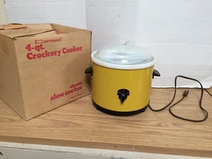 Nuovo Vintage Cornovaglia Giallo 4 Quart Crock-Pot Slow Cooker Latte Vetro Pentola USA - Foto 1 di 5