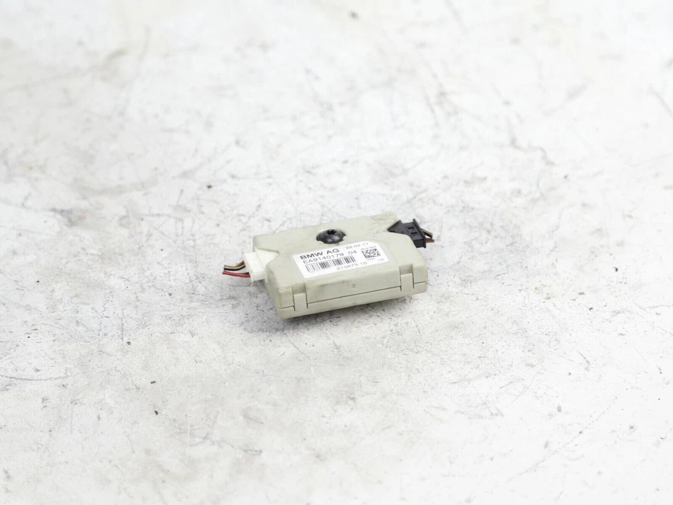 Filtro de supressão de antena aérea BMW EA9140179 04 para série 5/6/7 usado - Imagem 1 de 3