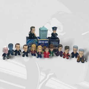 Doctor Who Titans Vinyl Figures Doctors and Companions Collection - Picture 1 of 16