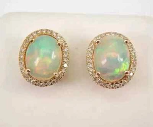 Aretes con halo de ópalo de fuego natural de 4 quilates de corte ovalado para mujer enchapados en oro amarillo de 14 quilates - Imagen 1 de 6