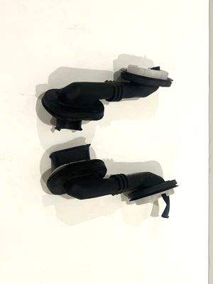 Set of 2 Toyota Prius 2004-2009 Tailgate Back Wire Harness Seal Grommets OEM - Image 1 of 4