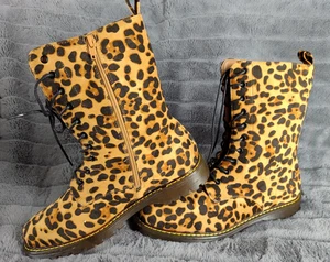 Henry Ferrera Damen Kunst-Wildleder Tiermotiv Kampfstiefel Größe 11 - Bild 1 von 7