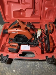 Hilt SC70W-A22 Cordless Saw Set (No blade - Picture 1 of 14