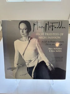 Mary Mcfadden : High Priestess of High Fashion, nearly new - Bild 1 von 2