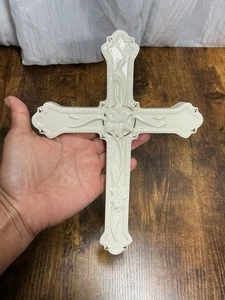 Lenox Lily Cross Wall Hanging Ivory With Gold Accents Porcelain 8.75" - Picture 1 of 4